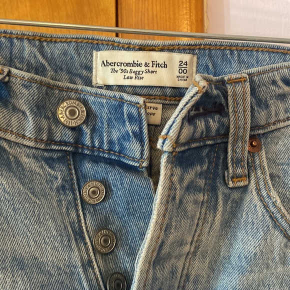 Abercrombie Shorts - Picture 2 of 3